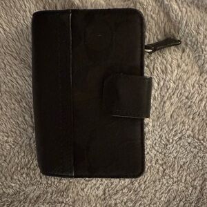Early 2000s Black Coach Wallet with Snap Closure